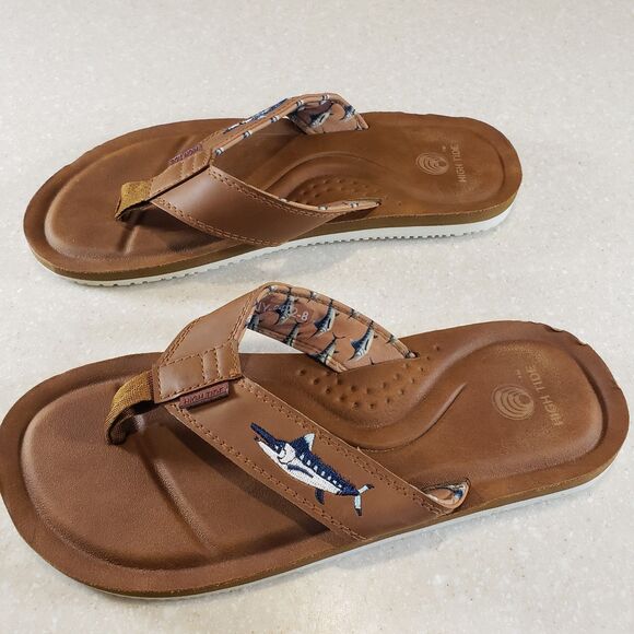 High Tide Men’s Brown Leather Flip Flops Size 8 Shark Print Thong Sandals - Picture 3 of 6